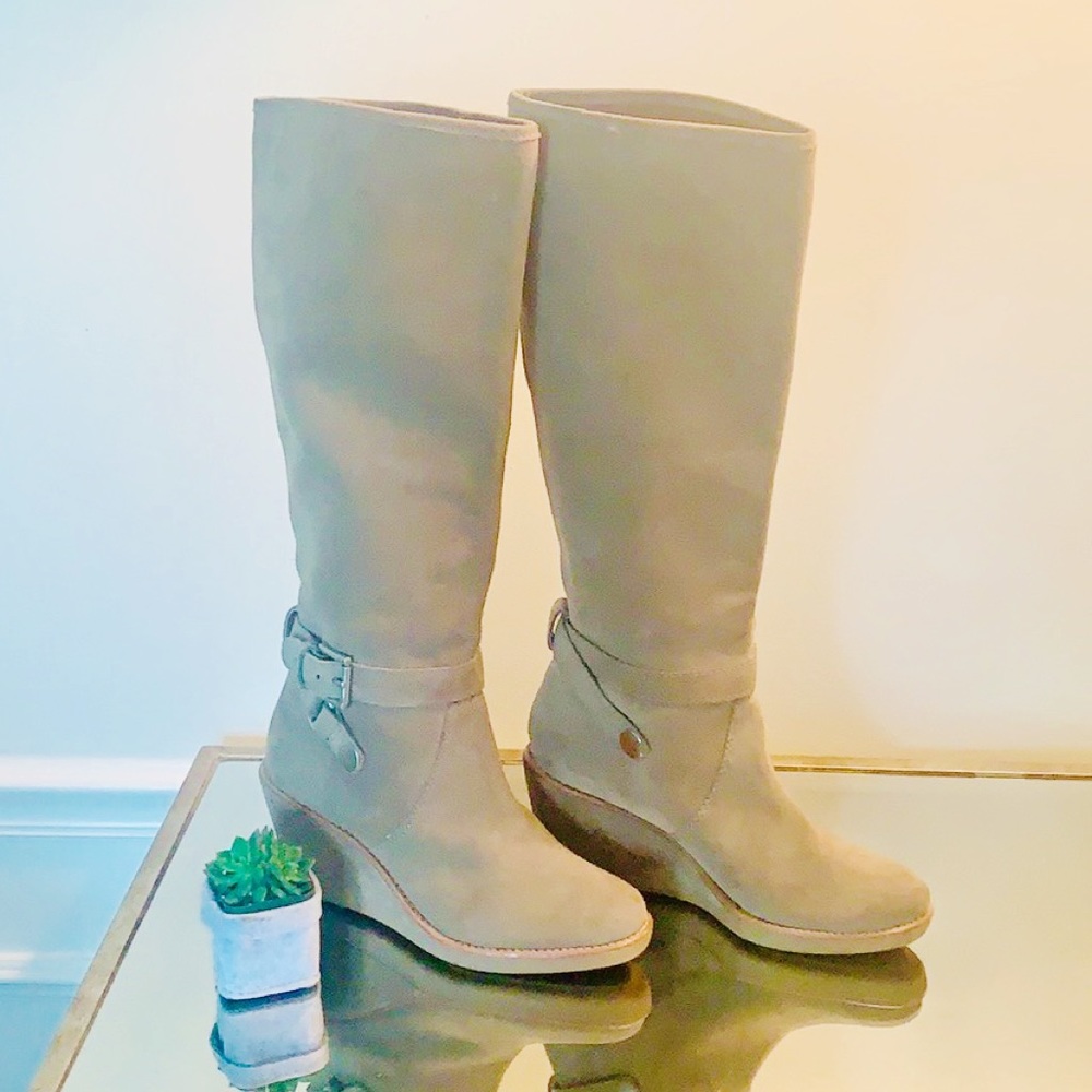 Coach Suede Wedge Boots 8.5 Taupe Very Clean